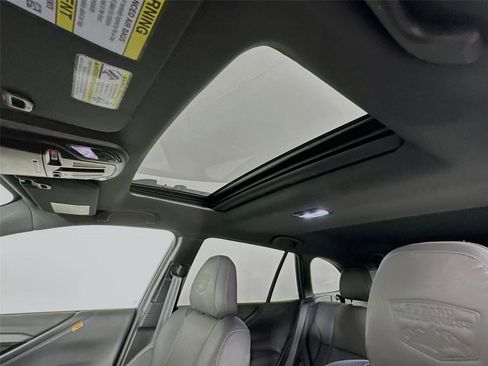 Used 2025 Subaru Outback Wilderness AWD/4WD image 14