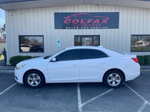Used 2016 Chevrolet Malibu LT image 1