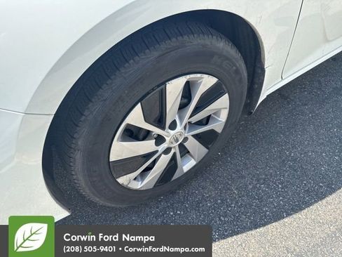 Used 2020 Nissan Altima 2.5 S AWD/4WD image 5
