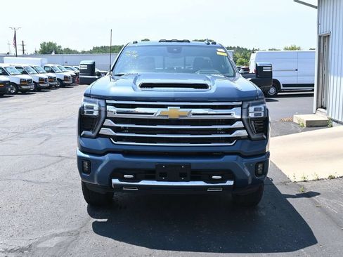 Used 2026 Chevrolet Silverado 3500 High Country w/ High Country Premium Package AWD/4WD image 14