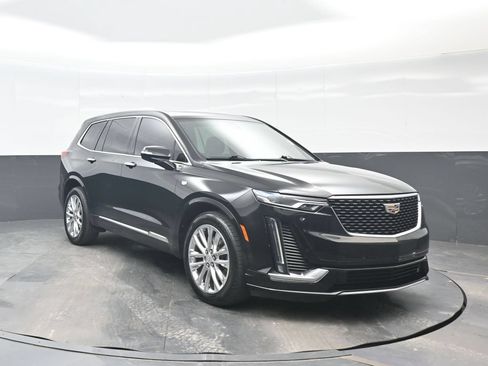 Used 2020 Cadillac XT6 Premium Luxury FWD image 9