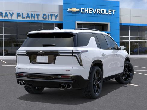 New 2026 Chevrolet Traverse RS w/ LPO, Floor Liner Package AWD/4WD image 4