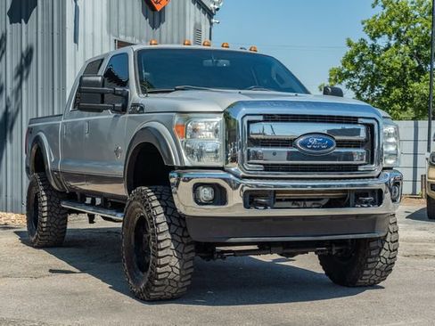 Used 2013 Ford F250 Lariat w/ Lariat Ultimate Pkg AWD/4WD image 8