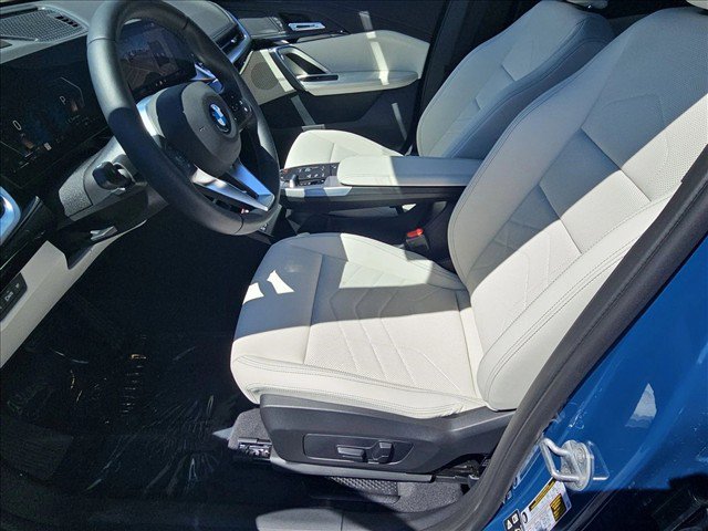 New 2026 BMW X1 xDrive28i w/ Technology Package AWD/4WD image 4