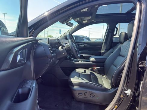Certified 2026 Chevrolet Traverse High Country w/ LPO, Floor Liner Package AWD/4WD image 12