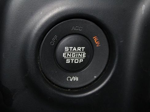 Used 2021 Jeep Wrangler Unlimited Rubicon image 31