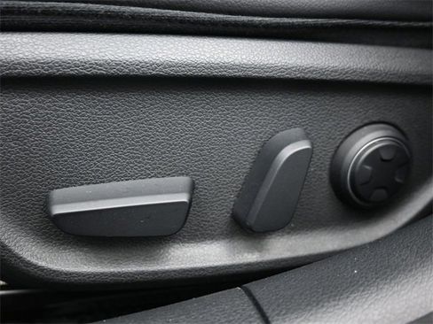 Used 2023 Genesis G70 2.0T w/ Sport Prestige Package image 14