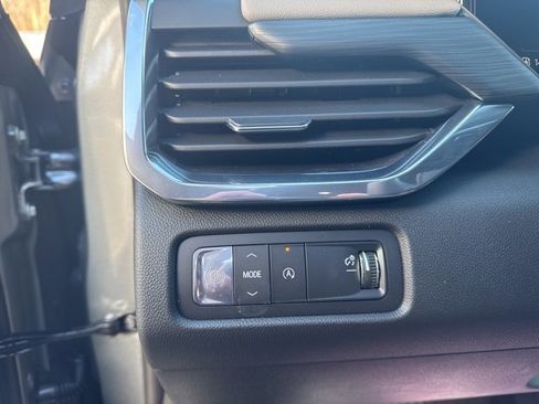 New 2026 GMC Acadia Elevation image 9