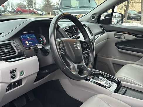 Used 2021 Honda Pilot Touring image 26