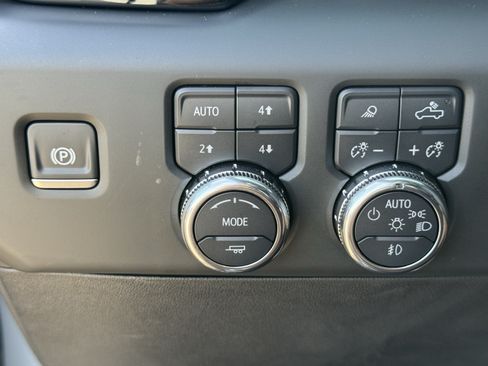 Used 2025 GMC Sierra 1500 Denali Ultimate AWD/4WD image 21