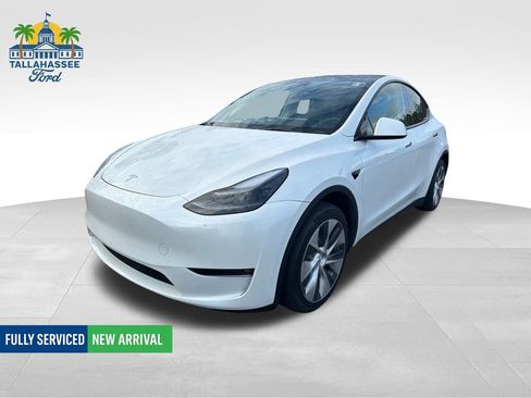 Used 2023 Tesla Model Y Long Range image 1