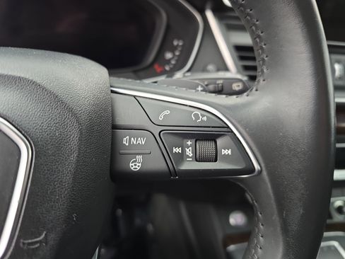 Used 2019 Audi Q5 2.0T Premium Plus w/ Premium Plus Package image 18