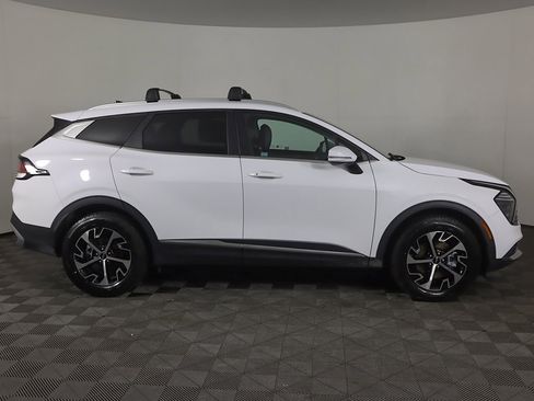 Used 2024 Kia Sportage EX image 18