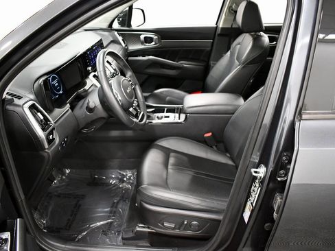 Certified 2023 Kia Sorento SX image 14