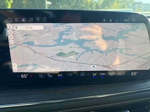 New 2026 Chevrolet Suburban Premier image 4