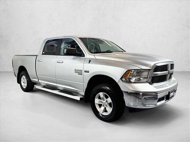 Used 2019 RAM 1500 Classic SLT AWD/4WD image 3