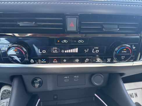 New 2026 Nissan Rogue Platinum w/ Platinum Premium Package AWD/4WD image 24