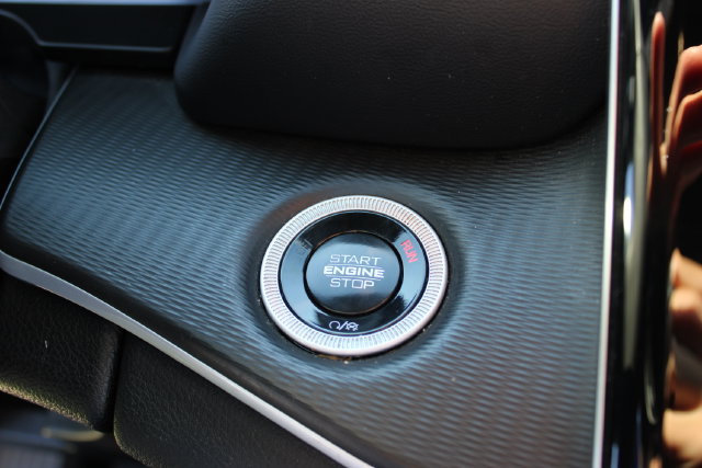 Used 2024 Jeep Grand Cherokee Altitude AWD/4WD image 15