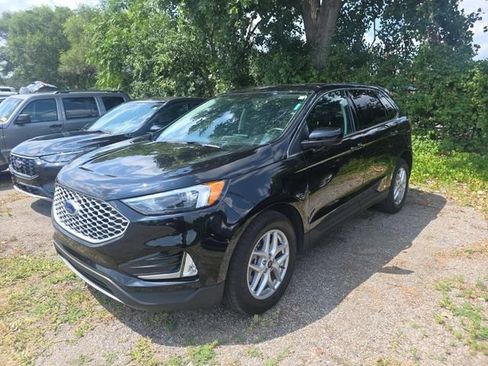 Certified 2024 Ford Edge SEL w/ Convenience Package AWD/4WD image 4