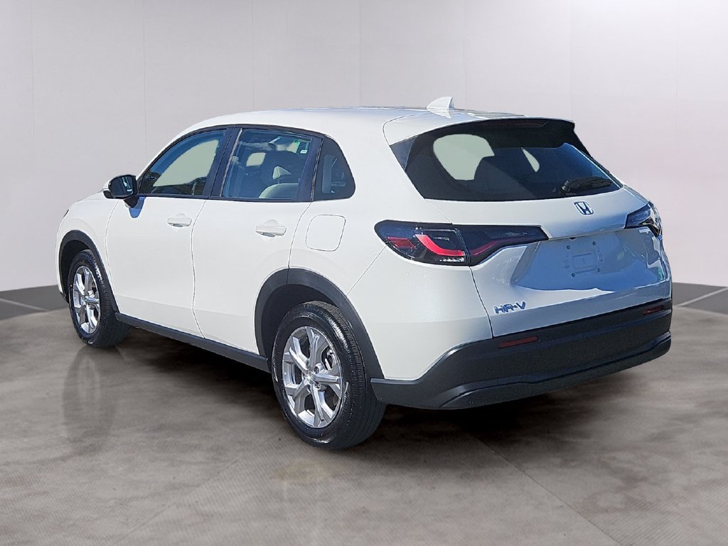 Used 2025 Honda HR-V LX image 6