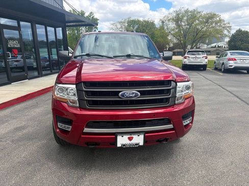 Used 2017 Ford Expedition Limited w/ Equipment Group 301A AWD/4WD image 10