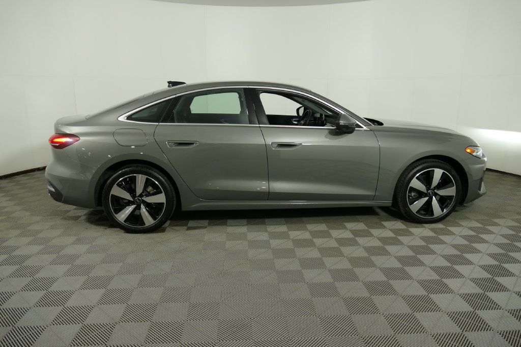 Used 2025 Audi A5 2.0T Premium Plus w/ Premium Plus AWD/4WD image 2