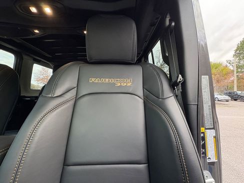 Used 2025 Jeep Wrangler Unlimited Rubicon 392 image 13