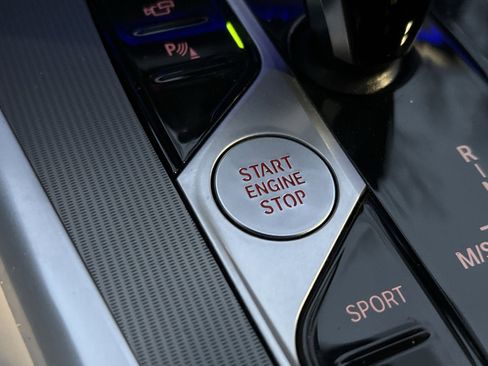 Used 2023 BMW X6 xDrive40i w/ Luxury Seating Package image 31