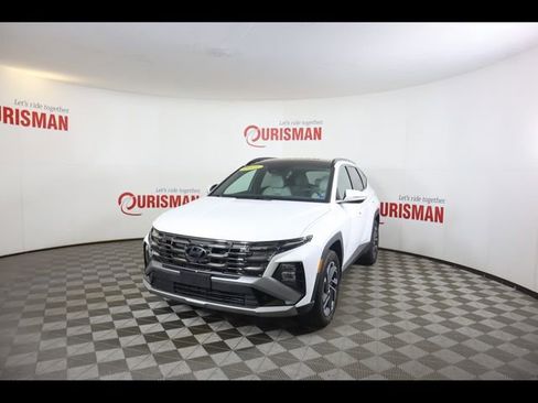Used 2025 Hyundai Tucson Limited AWD/4WD image 1