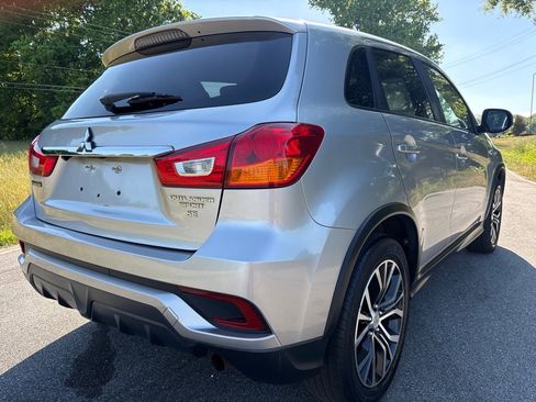 Used 2018 Mitsubishi Outlander Sport SE FWD image 5