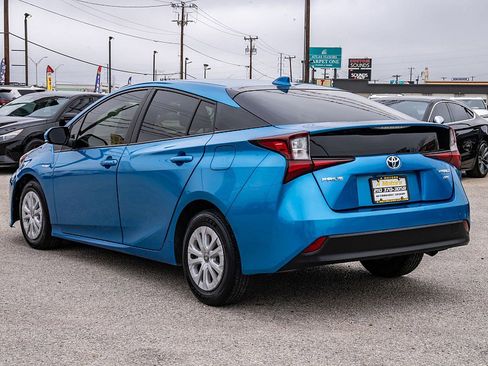 Used 2022 Toyota Prius L Eco image 7
