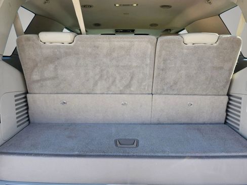 Used 2015 Cadillac Escalade Premium image 21