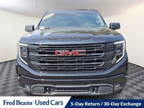 Certified 2022 GMC Sierra 1500 Elevation image 2