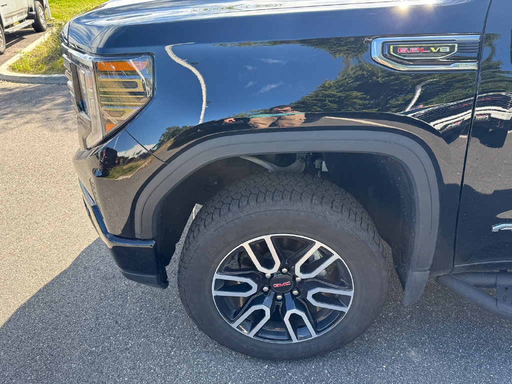 Used 2026 GMC Sierra 1500 AT4 w/ AT4 Premium Package AWD/4WD image 10