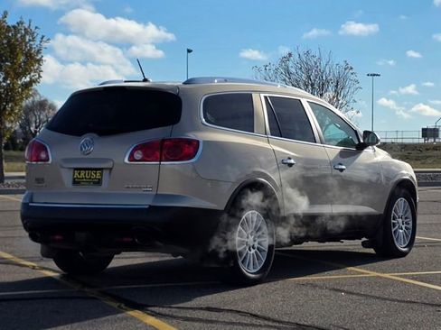 Used 2011 Buick Enclave CXL w/ Trailering Provision Package image 3