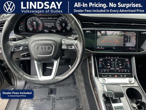 Used 2022 Audi Q8 Prestige w/ Prestige Package AWD/4WD image 10