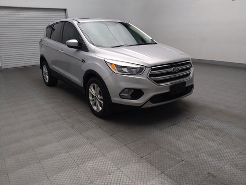 Used 2017 Ford Escape SE FWD image 13