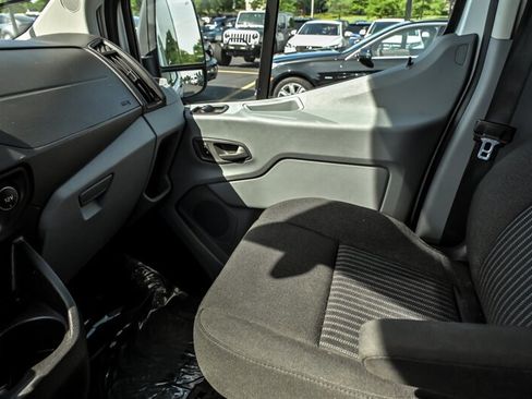 Used 2016 Ford Transit 150 XLT RWD image 18