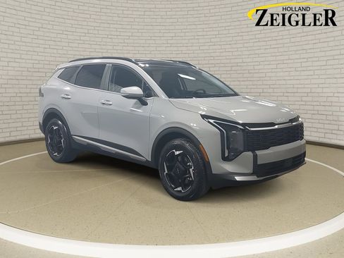 New 2026 Kia Sportage EX image 3
