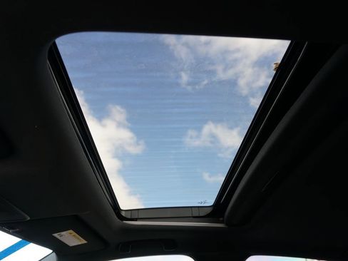 Used 2025 Honda Civic FWD Hybrid Sedan image 31