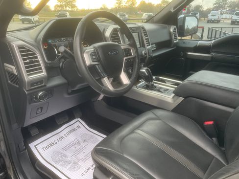 Used 2015 Ford F150 Platinum w/ Equipment Group 701A Luxury image 11