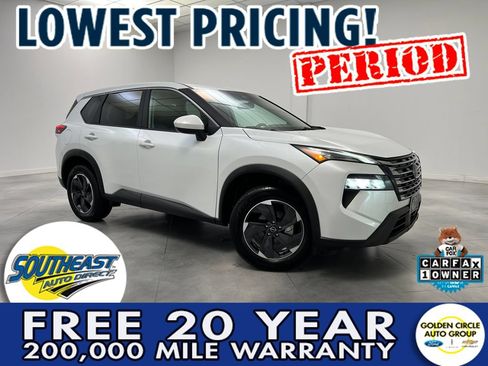 Used 2025 Nissan Rogue SV AWD/4WD image 1