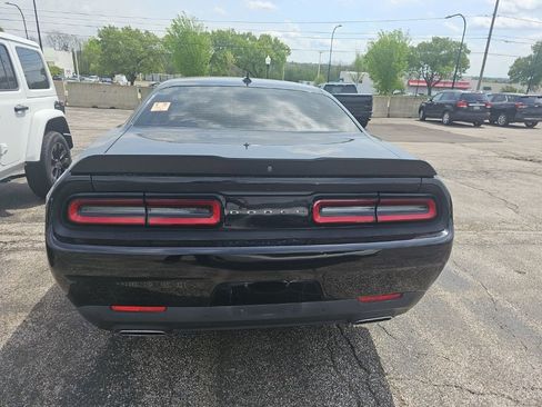 Used 2018 Dodge Challenger SXT Plus RWD image 13