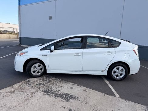 Used 2010 Toyota Prius Two FWD image 15