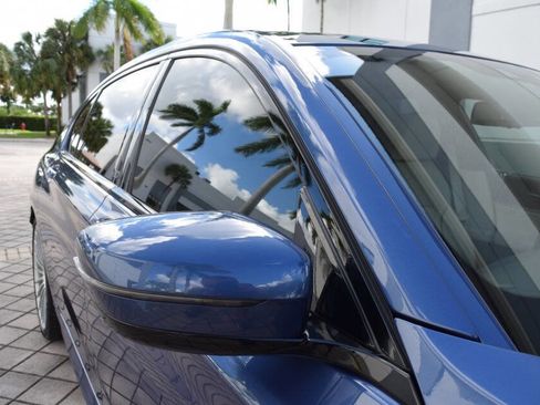 Used 2017 BMW ALPINA B7 xDrive image 29