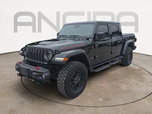Used 2025 Jeep Gladiator Rubicon AWD/4WD image 6