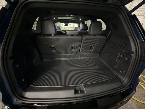 New 2026 GMC Acadia Denali Ultimate w/ LPO, Floor Liner Package image 25