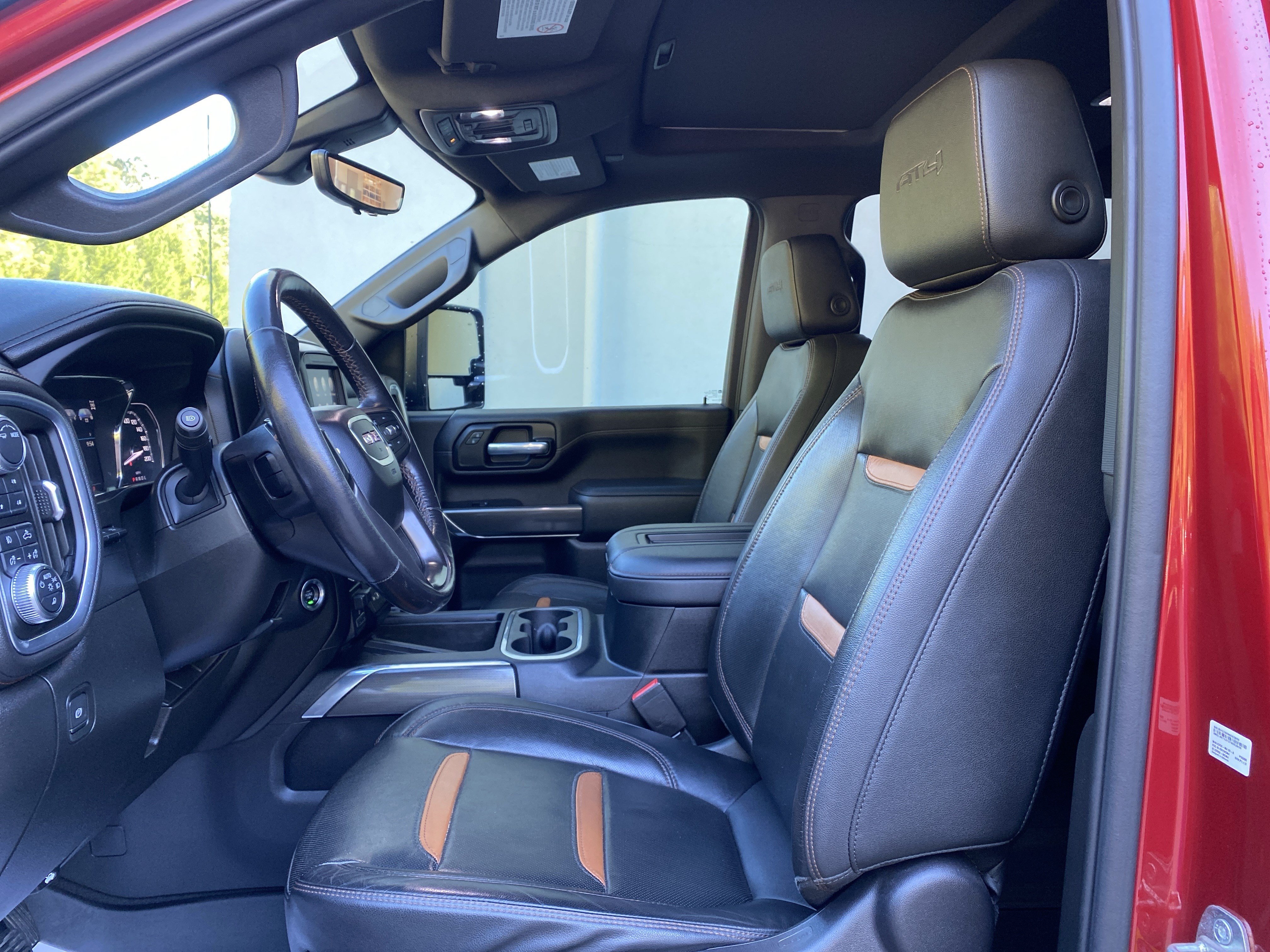 Used 2021 GMC Sierra 2500 AT4 w/ AT4 Premium Plus Package AWD/4WD image 17