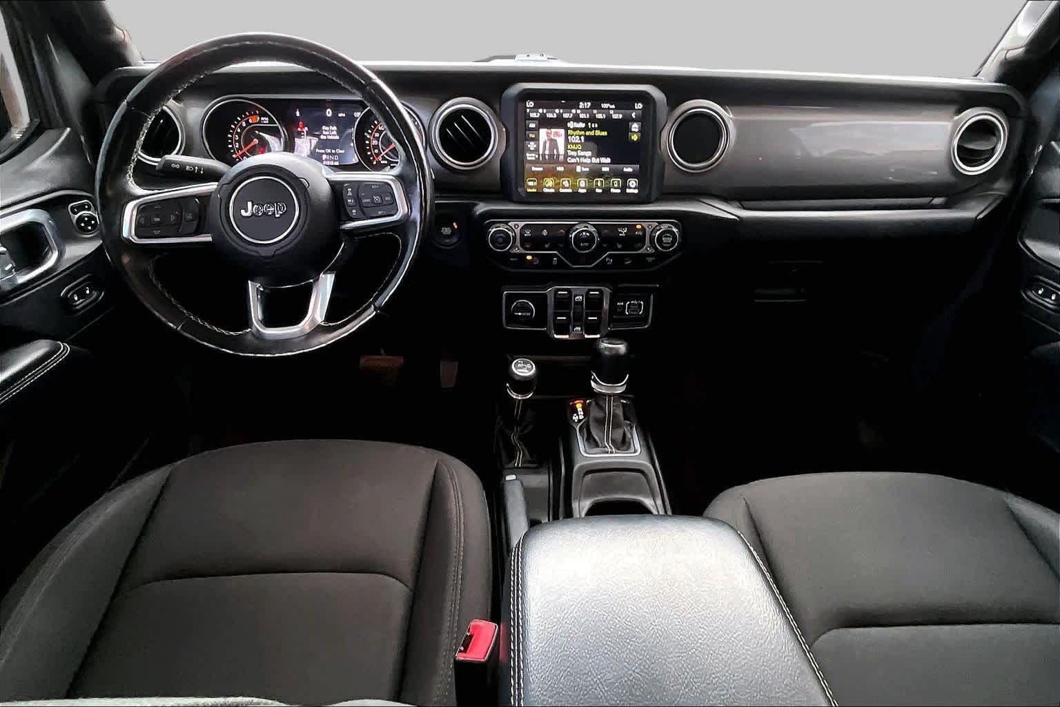 Used 2020 Jeep Wrangler Unlimited Sahara AWD/4WD image 16