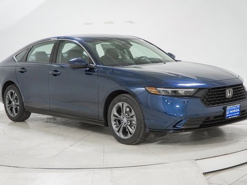 New 2026 Honda Accord EX-L image 12